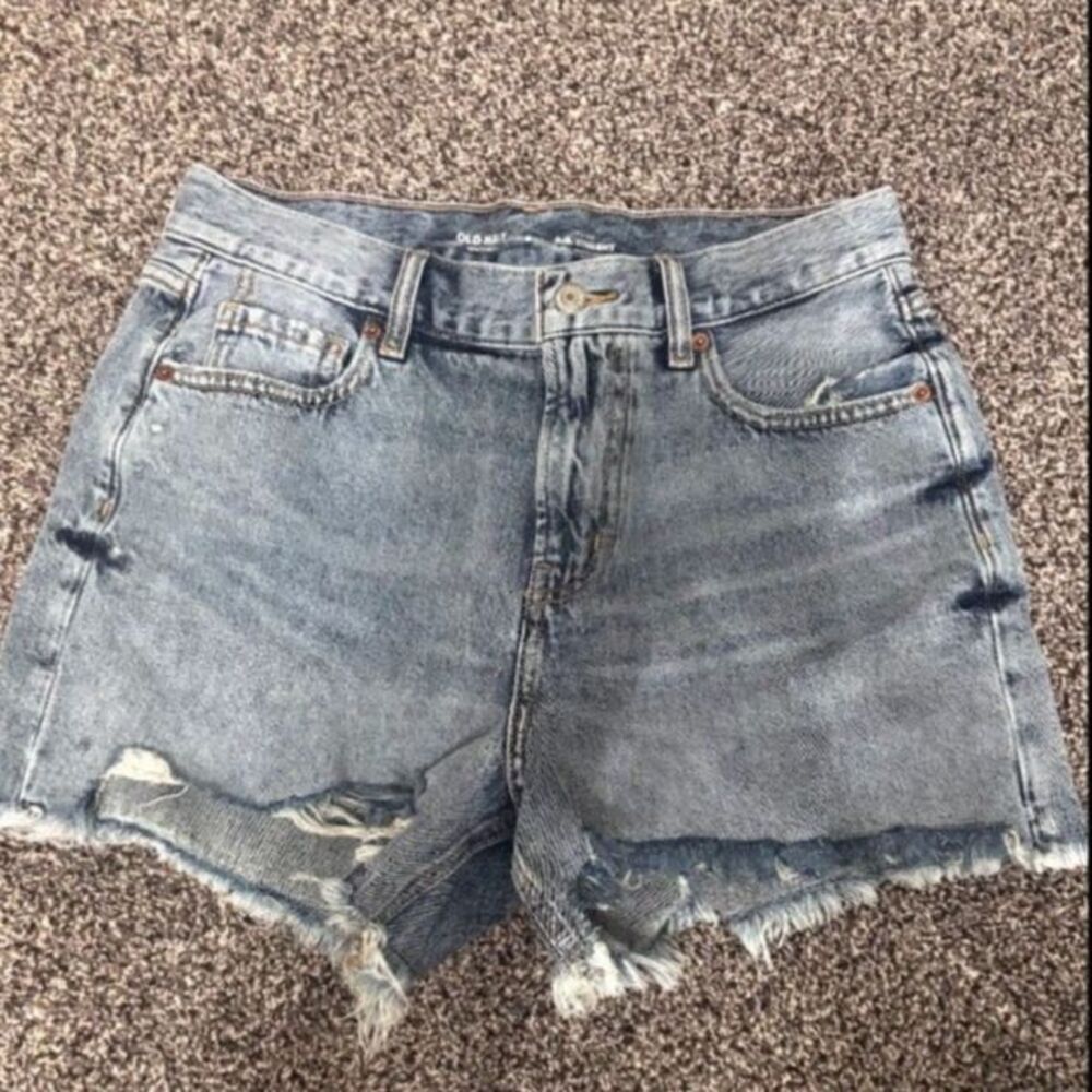Old Navy light-wash distressed denim O.G Straight high rise cutoff shorts 6